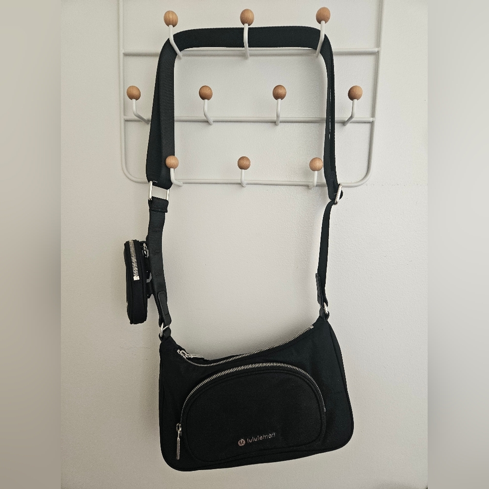 GUC Lululemon Crossbody Bag With Nano Pouch, 2L, Black